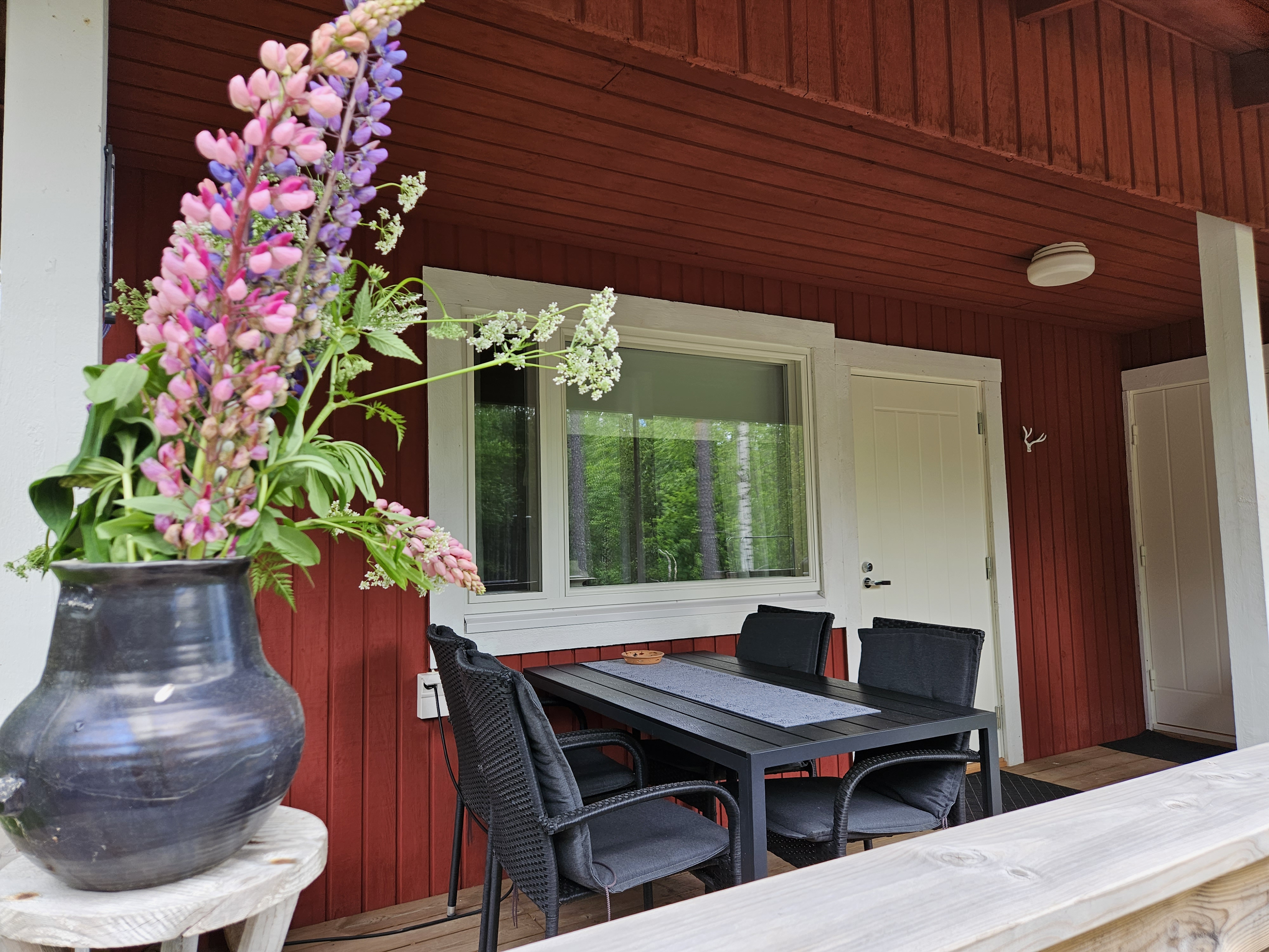 Marjala mökki somerolla