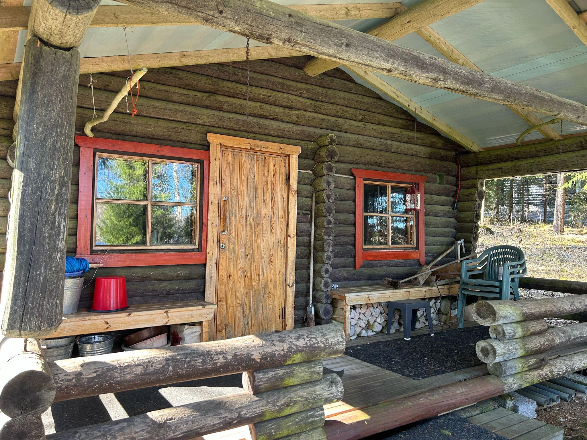 Metsola mökki