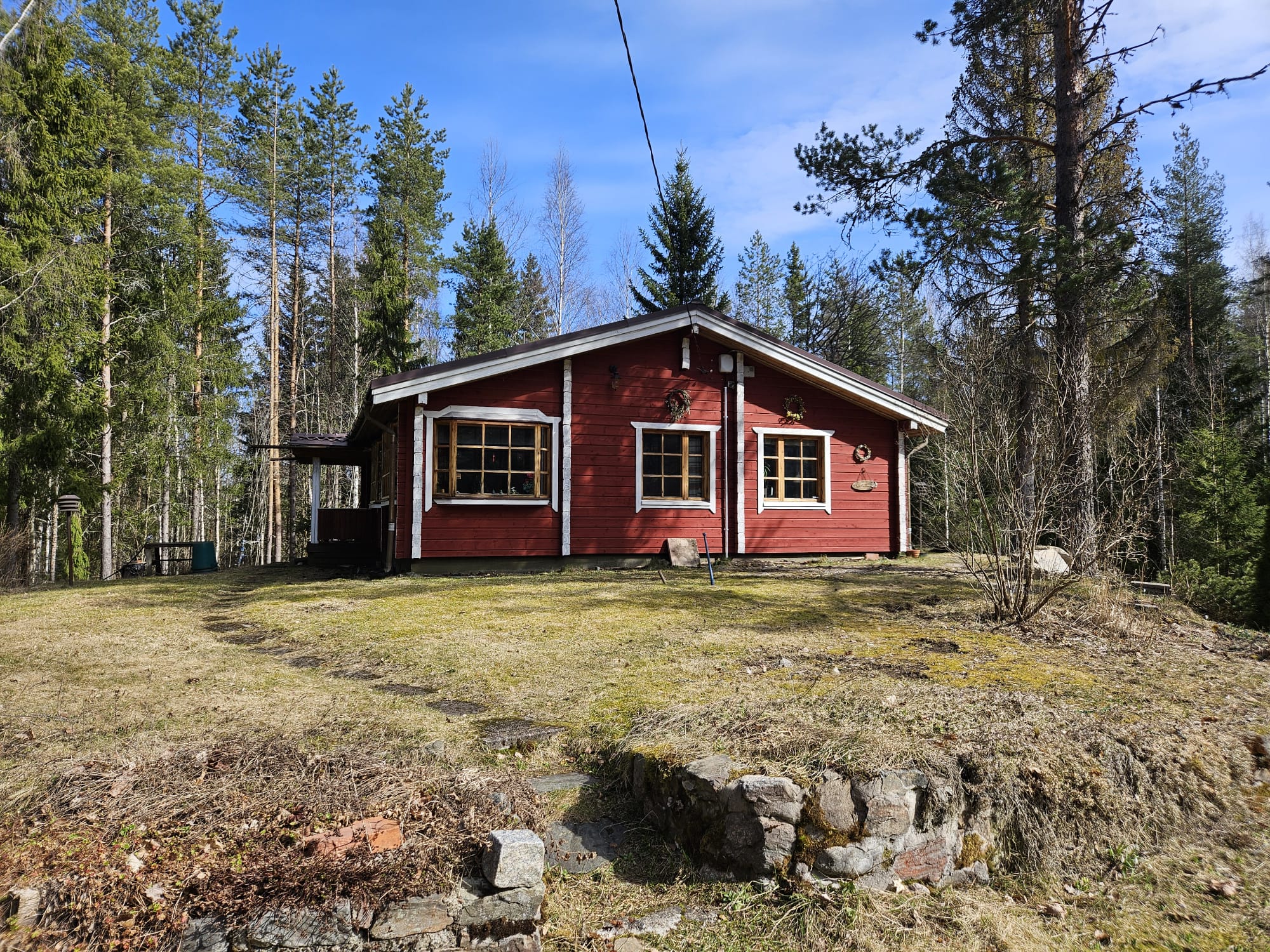 Metsola mökki